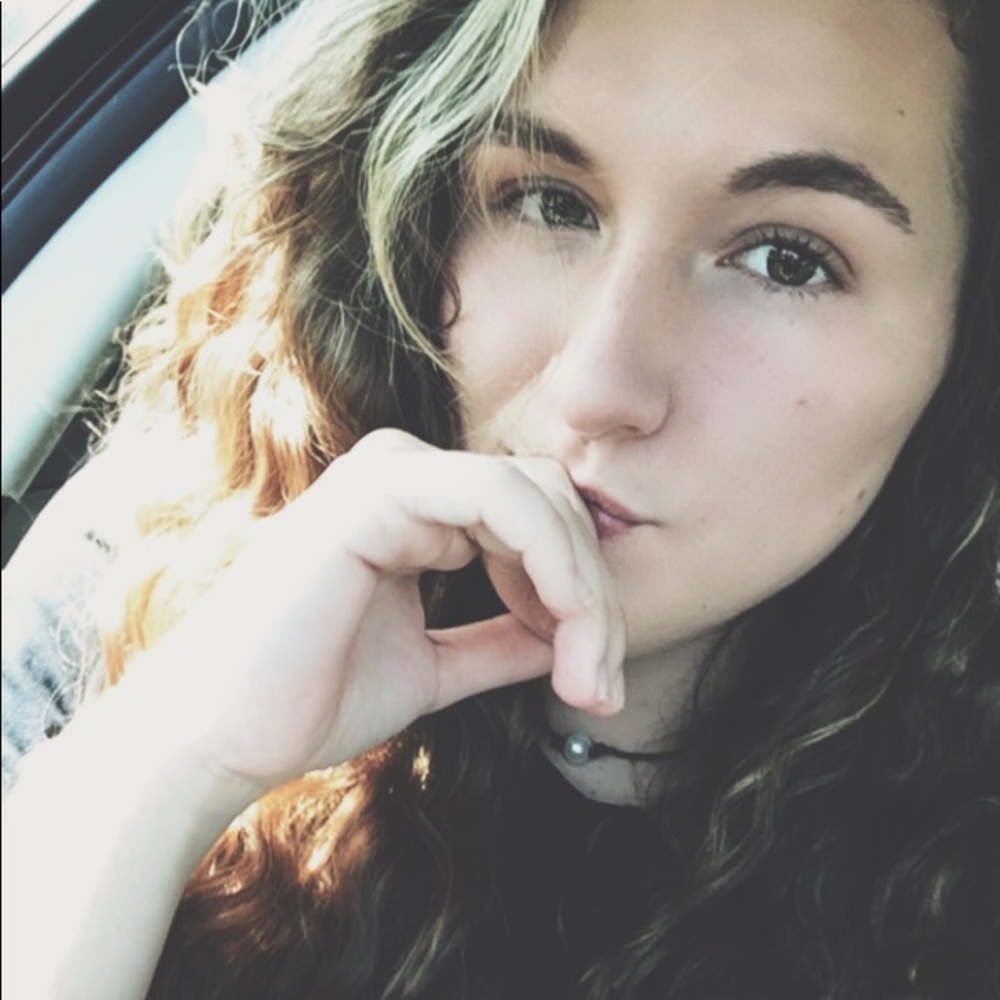 Meet your Posher, Leah